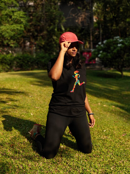Calyz Girl Runner Black T-shirt